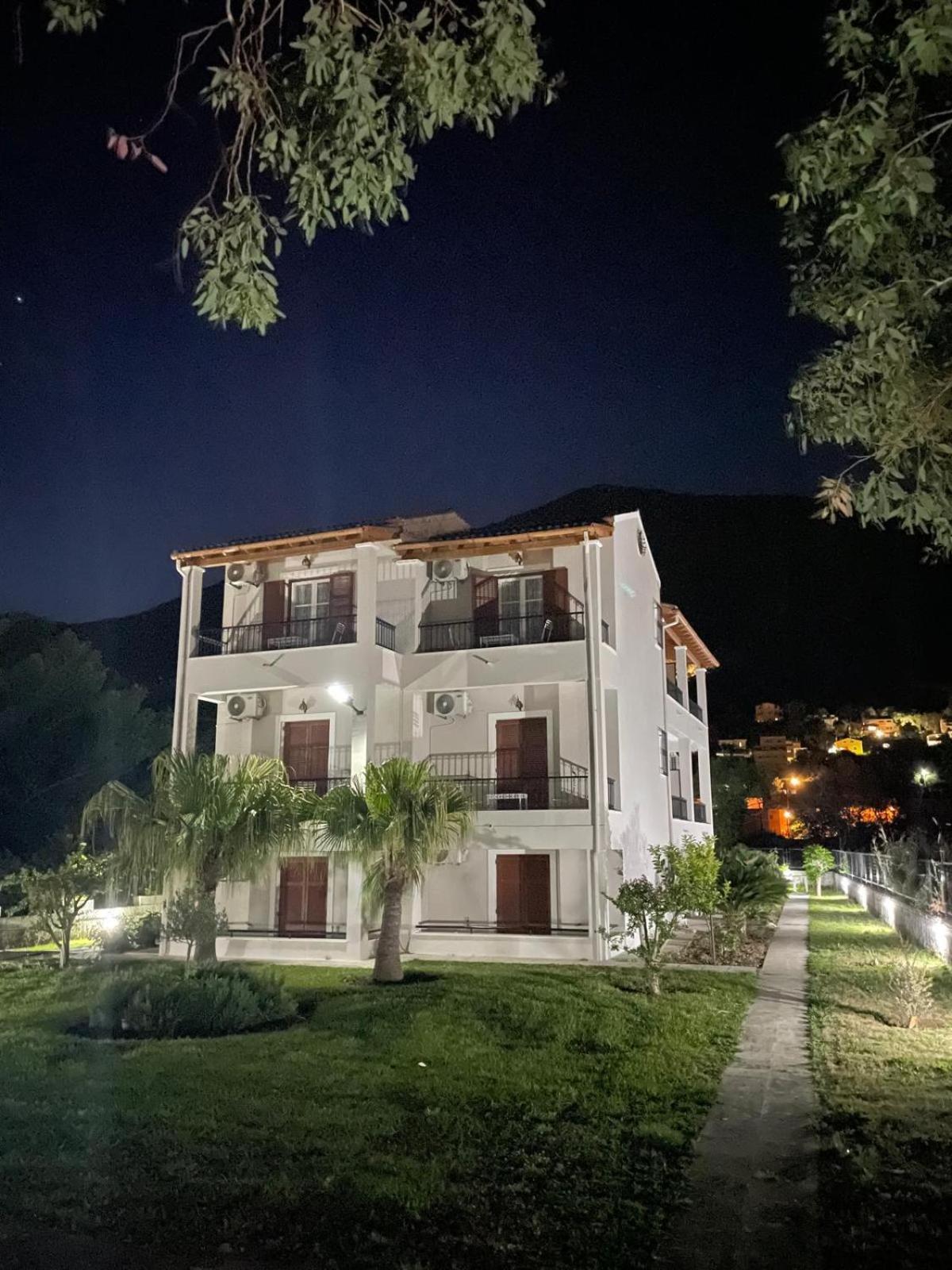 Casa Alema Verde Ypsos Exterior foto